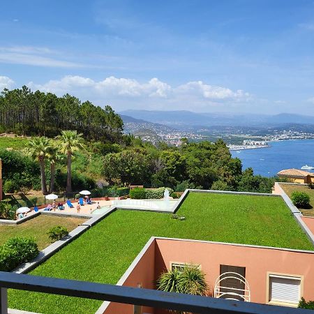 Vue Mer Et Esterel Sur La Baie De Cannes 테울쉬르메르 외부 사진